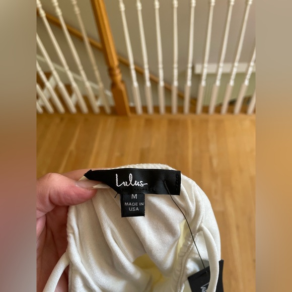 Lulus white dress size medium new with tags! - Picture 4 of 6